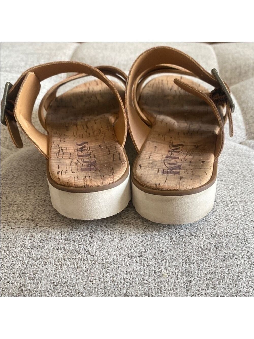 Korks Metallic Brown Crisscross Sandals Women’s Size 6 Comfort Slip-On - Picture 6 of 10